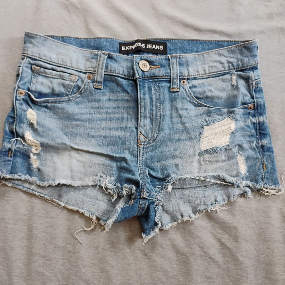 Express Distressed Denim Shorts Size 2 Cut Off Raw Hem Medium Wash Jean Festival